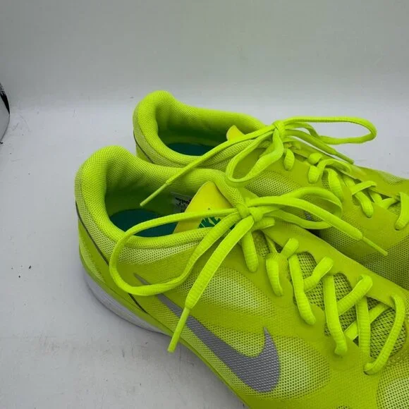 Nike Dual Fusion TR Women’s Training Athletic Shoes Neon Yellow Green Size 8.5 - Picture 3 of 9